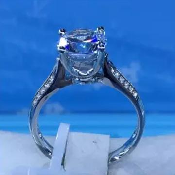 钻石品牌  尊悦珠宝产品展示产品名称      尊悦珠宝大钻戒 公司名称